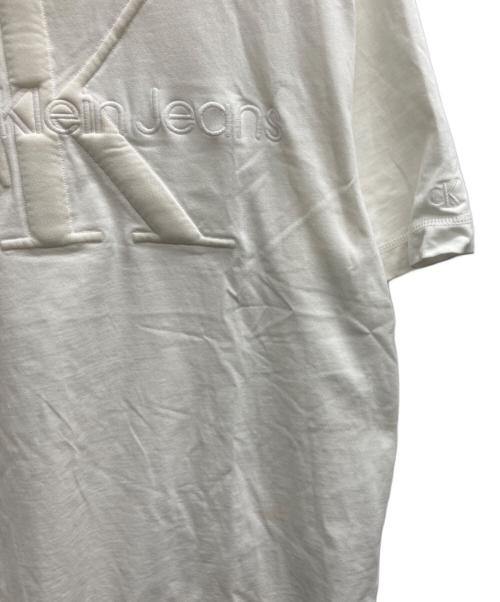 Calvin Klein Jeans（カルバンクラインジーンズ）Calvin Klein Jeans (カルバンクラインジーンズ) プレミアムモノロゴTシャツ ホワイト サイズ:Lの古着・服飾アイテム