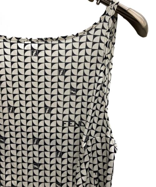 FENDI（フェンディ）FENDI (フェンディ) 総柄キャミソールワンピース ホワイト サイズ:42の古着・服飾アイテム