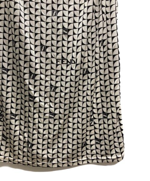 FENDI（フェンディ）FENDI (フェンディ) 総柄キャミソールワンピース ホワイト サイズ:42の古着・服飾アイテム