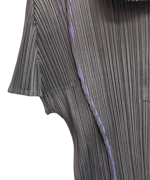 PLEATS PLEASE（プリーツプリーズ）PLEATS PLEASE (プリーツプリーズ) プリーツポロシャツ グレー サイズ:3の古着・服飾アイテム