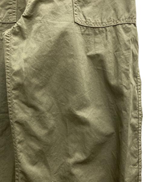 JOHNBULL（ジョンブル）JOHNBULL (ジョンブル) コットンリネンカルゼサスペンダーバックルパンツ カーキ サイズ:Mの古着・服飾アイテム