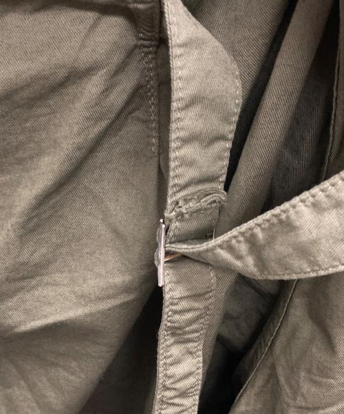 JOHNBULL（ジョンブル）JOHNBULL (ジョンブル) コットンリネンカルゼサスペンダーバックルパンツ カーキ サイズ:Mの古着・服飾アイテム