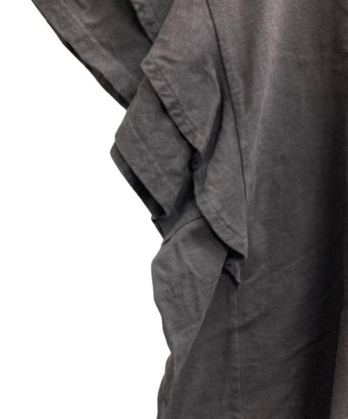 nest Robe（ネストローブ）nest Robe (ネストローブ) 天然染め天竺ラッフルTシャツ グレー サイズ:Fの古着・服飾アイテム