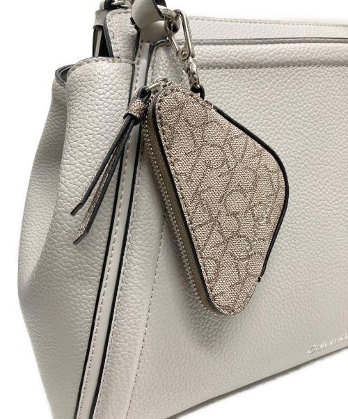 Calvin Klein（カルバンクライン）Calvin Klein (カルバンクライン) 2WAYバッグ グレーの古着・服飾アイテム