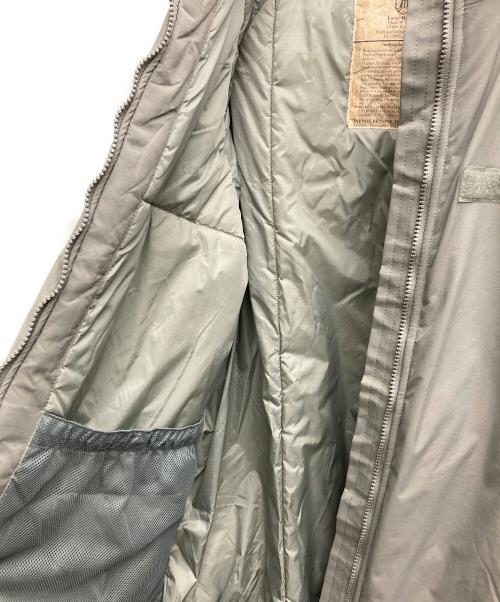 ECWCS（エクワックス）ECWCS (エクワックス) GEN3 LEVEL7 カーキ サイズ:Largeの古着・服飾アイテム