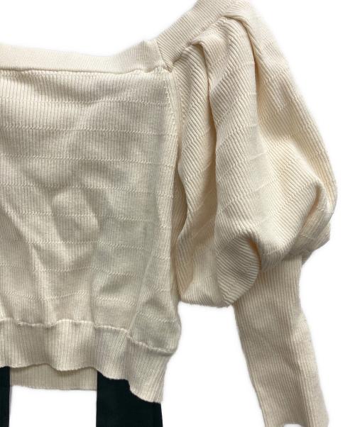 Lily Brown（リリーブラウン）Lily Brown (リリーブラウン) ショルダーリボンオフショルニットトップス アイボリー サイズ:Freeの古着・服飾アイテム