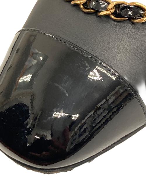 CHANEL（シャネル）CHANEL (シャネル) チェーントリム レザー パンプス ブラック サイズ:361/2Cの古着・服飾アイテム