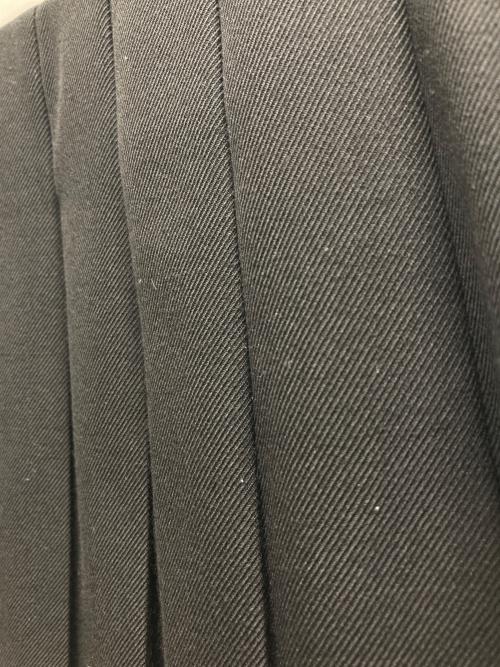 JUNYA WATANABE COMME des GARCONS（(ジュンヤワタナベ コムデギャルソン）JUNYA WATANABE COMME des GARCONS ((ジュンヤワタナベ コムデギャルソン) ウールプリーツスカート ブラック サイズ:Sの古着・服飾アイテム