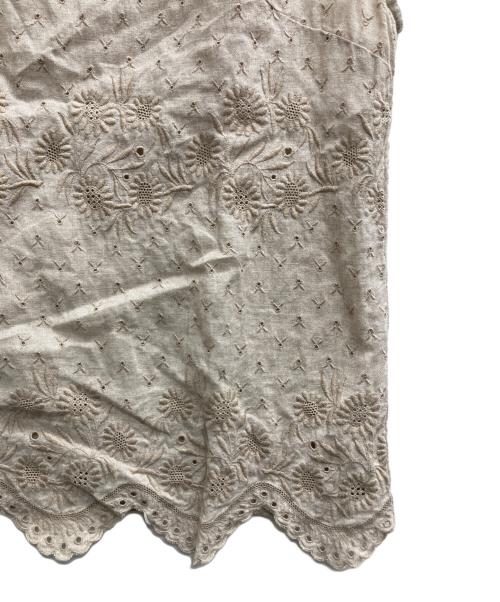 45R（フォーティファイブ・アール）45R (フォーティファイブ・アール) カットワークノースリーブブラウス ベージュ サイズ:3の古着・服飾アイテム