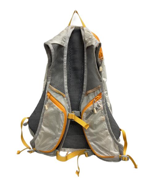 mont-bell（モンベル）mont-bell (モンベル) クロスランナーパック7 アイボリーの古着・服飾アイテム