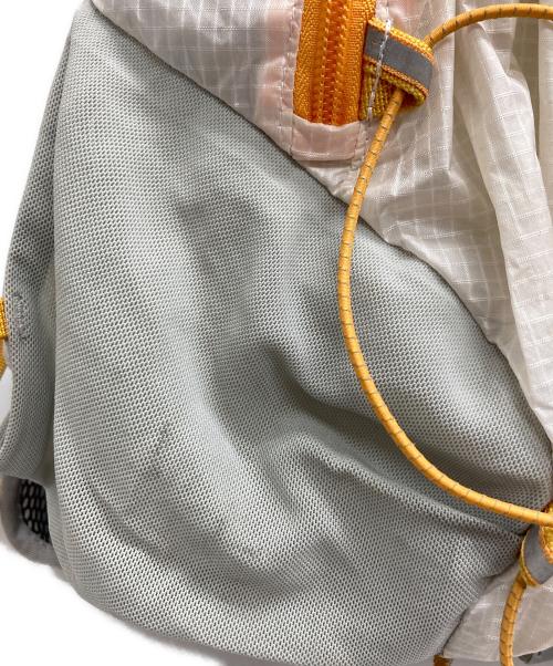 mont-bell（モンベル）mont-bell (モンベル) クロスランナーパック7 アイボリーの古着・服飾アイテム