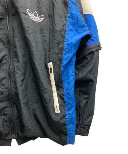 adidas（アディダス）adidas (アディダス) ナイロンジャケット ブラック×ブルー サイズ:7の古着・服飾アイテム