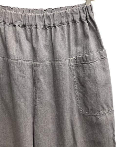 群言堂（グンゲンドウ）群言堂 (グンゲンドウ) デニムパンツ グレー サイズ:表記無しの古着・服飾アイテム