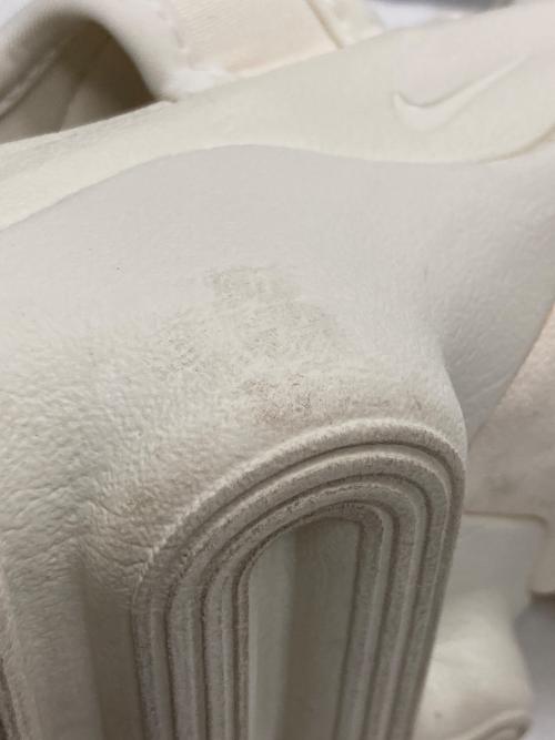 NIKE（ナイキ）NIKE (ナイキ) エアマックスココ アイボリー サイズ:24cmの古着・服飾アイテム