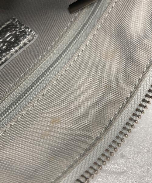 ear PAPILLONNER（イアパピヨネ）ear PAPILLONNER (イアパピヨネ) 2wayショルダーバッグ クロスボディ シルバーの古着・服飾アイテム