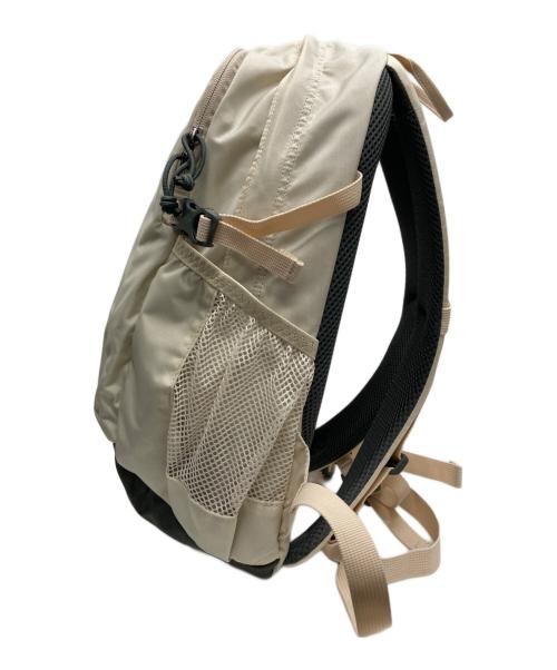 Columbia（コロンビア）Columbia (コロンビア) リュック アイボリーの古着・服飾アイテム