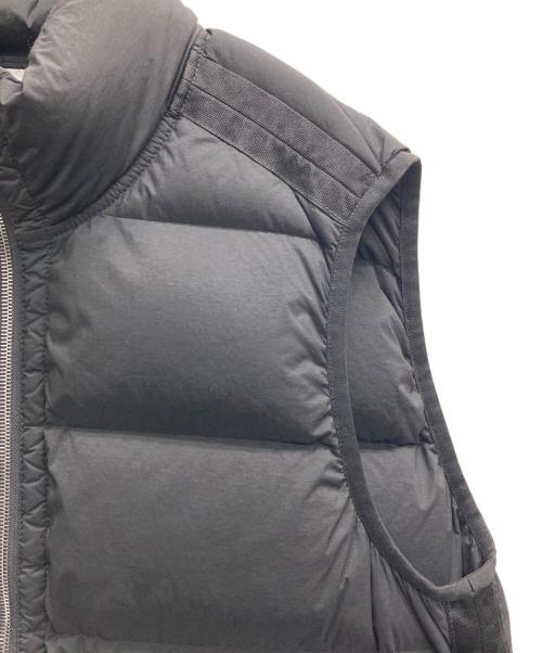 STONE ISLAND（ストーンアイランド）STONE ISLAND (ストーンアイランド) 24AW キルティングダウンベスト ブラック サイズ:Mの古着・服飾アイテム