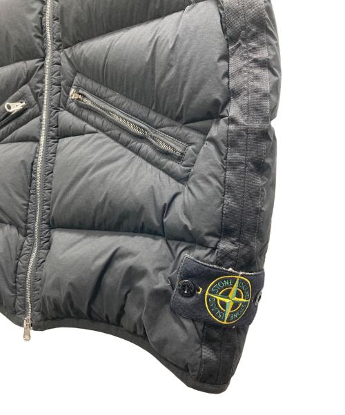 STONE ISLAND（ストーンアイランド）STONE ISLAND (ストーンアイランド) 24AW キルティングダウンベスト ブラック サイズ:Mの古着・服飾アイテム