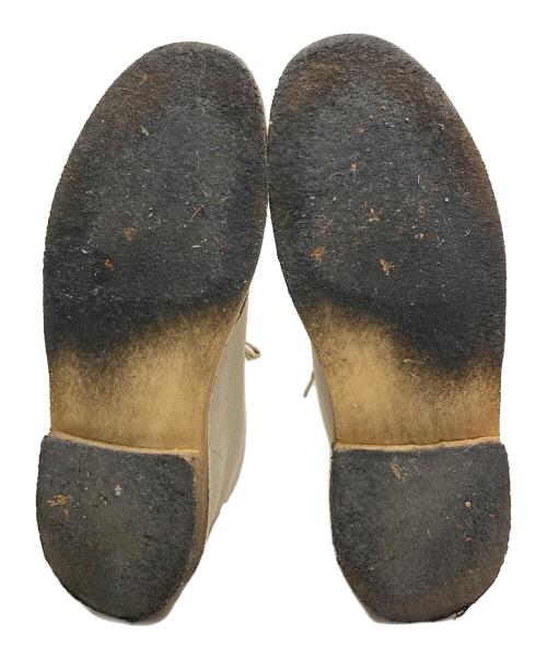 CLARKS（クラークス）CLARKS (クラークス) Desert Boot ベージュ サイズ:UK8の古着・服飾アイテム