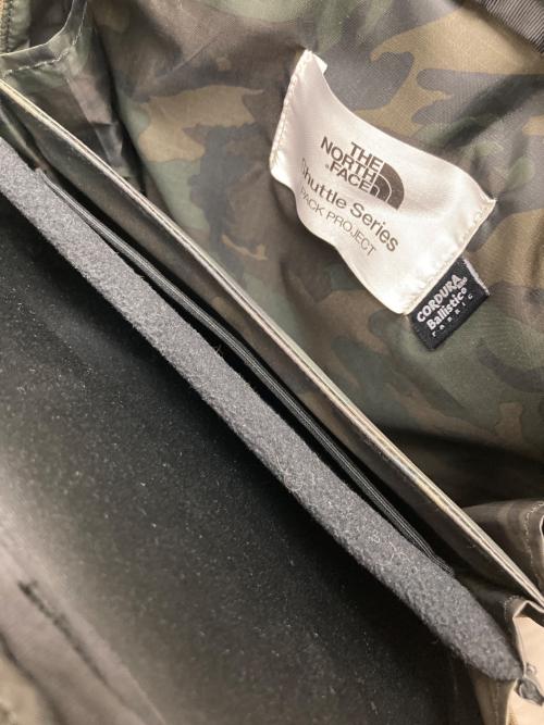 THE NORTH FACE（ザ ノース フェイス）THE NORTH FACE (ザ ノース フェイス) SHUTTLE DAYPACK SLIM カーキの古着・服飾アイテム