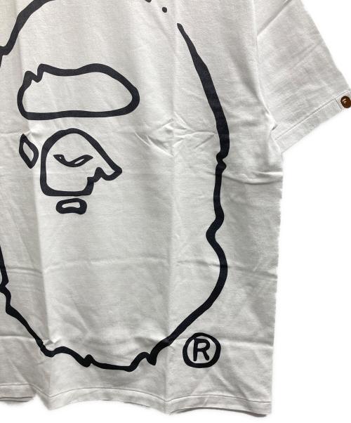 A BATHING APE（アベイシングエイプ）A BATHING APE (ア ベイシング エイプ) プリントTシャツ ホワイト サイズ:XLの古着・服飾アイテム