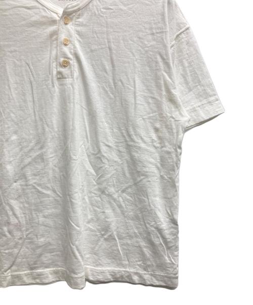 Denham（デンハム）Denham (デンハム) ヘンリーネックカットソー ホワイト サイズ:記載無しの古着・服飾アイテム