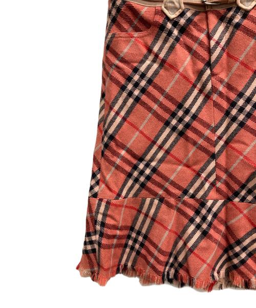 BURBERRY BLUE LABEL（バーバリーロンドンブルーレーベル）BURBERRY BLUE LABEL (バーバリーロンドンブルーレーベル) デニムベルトマーメイドスカート ピンク サイズ:38の古着・服飾アイテム