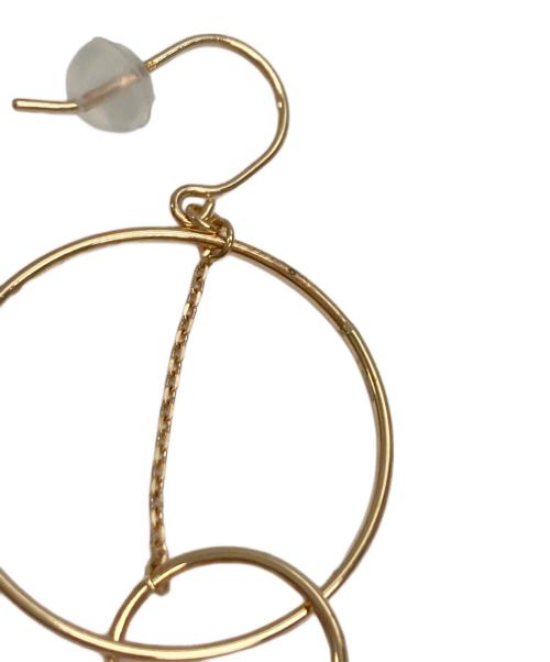 4℃（ヨンドシー）4℃ (ヨンドシー) サークルピアスの古着・服飾アイテム