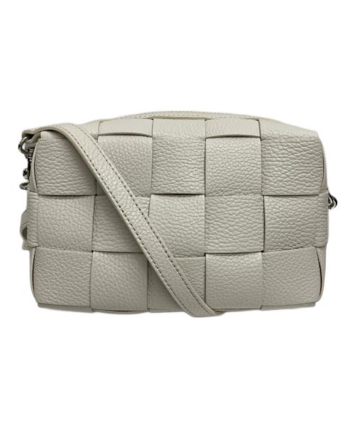 IACUCCI（イアクッチ）IACUCCI (イアクッチ) ベルタXS CERVO  ホワイトの古着・服飾アイテム