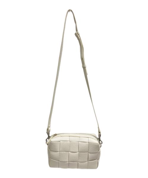 IACUCCI（イアクッチ）IACUCCI (イアクッチ) ベルタXS CERVO  ホワイトの古着・服飾アイテム