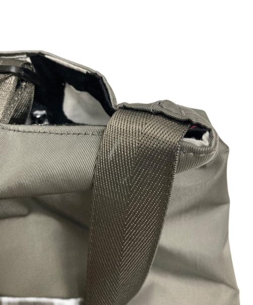 ear PAPILLONNER（イアパピヨネ）ear PAPILLONNER (イアパピヨネ) アジャスター2WAYバッグ オリーブの古着・服飾アイテム