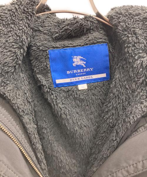 BURBERRY BLUE LABEL（バーバリーロンドンブルーレーベル）BURBERRY BLUE LABEL (バーバリーロンドンブルーレーベル) ショートモッズコート ブラック サイズ:38の古着・服飾アイテム