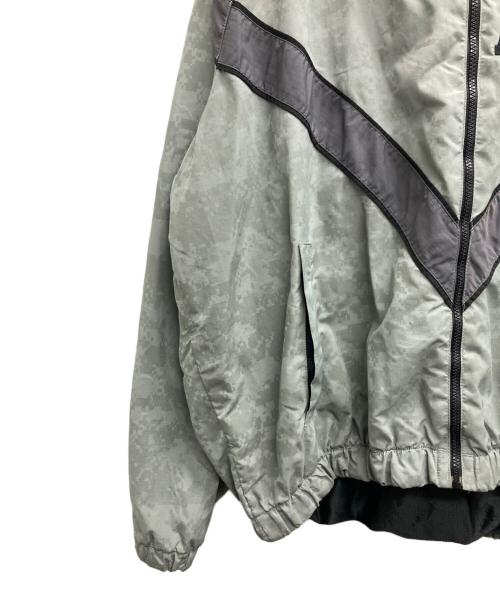 US ARMY（ユーエスアーミー）US ARMY (ユーエスアーミー) ナイロンジャケット グレー サイズ:記載無しの古着・服飾アイテム