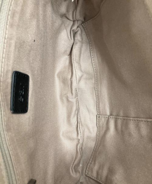 ear PAPILLONNER（イアパピヨネ）ear PAPILLONNER (イアパピヨネ) ハーフムーンレザーショルダーバッグ ブラックの古着・服飾アイテム