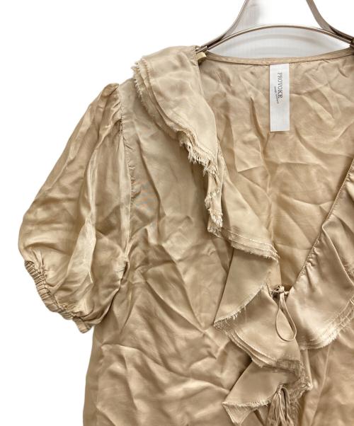 provoke（プロヴォーク）PROVOKE (プロヴォーク) cupro raffle collar BL ブラウン サイズ:Fの古着・服飾アイテム