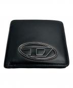 DIESELディーゼル）の古着「Leather bi-fold wallet」｜ブラック