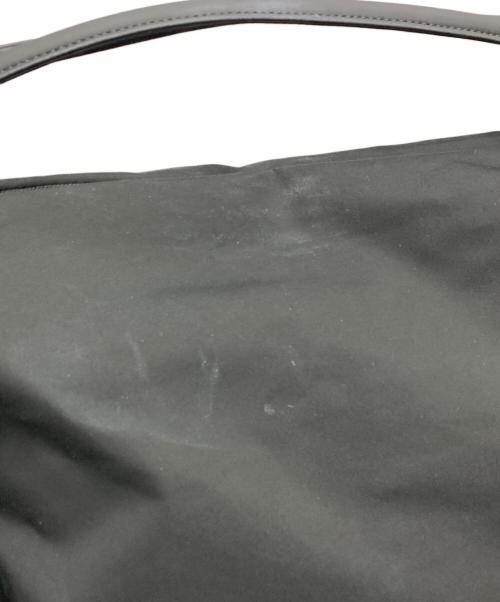 ear PAPILLONNER（イアパピヨネ）ear PAPILLONNER (イアパピヨネ) 樹脂パーツワンハンドルバッグ ブラックの古着・服飾アイテム