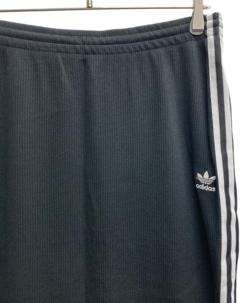 adidas（アディダス）adidas (アディダス) ニットスカート ブラック サイズ:3XLの古着・服飾アイテム