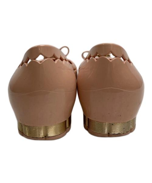 Ferragamo（フェラガモ）Ferragamo (フェラガモ) ヴァラリボンラバーパンプス ピンク サイズ:SIZE6の古着・服飾アイテム