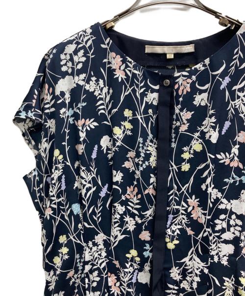 自由区（ジユウク）自由区 (ジユウク) ハーバルフロープリント ワンピース ネイビー サイズ:40の古着・服飾アイテム