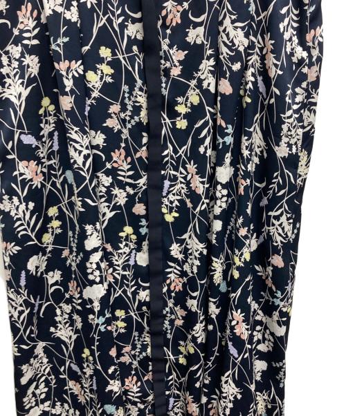 自由区（ジユウク）自由区 (ジユウク) ハーバルフロープリント ワンピース ネイビー サイズ:40の古着・服飾アイテム