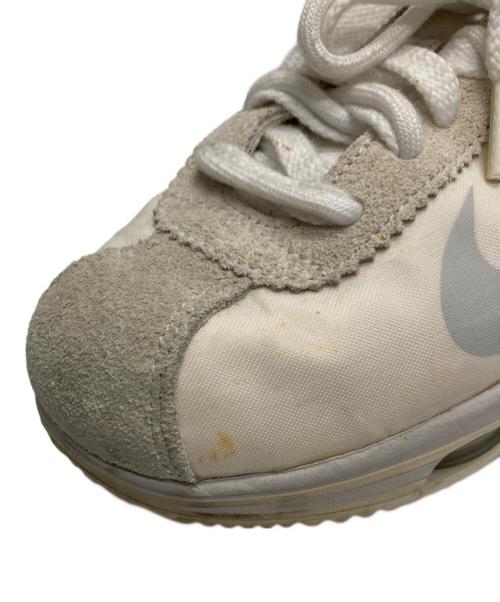 NIKE（ナイキ）NIKE (ナイキ) sacai (サカイ) ZOOM CORTEZ SP ローカットスニーカー ホワイト サイズ:26の古着・服飾アイテム