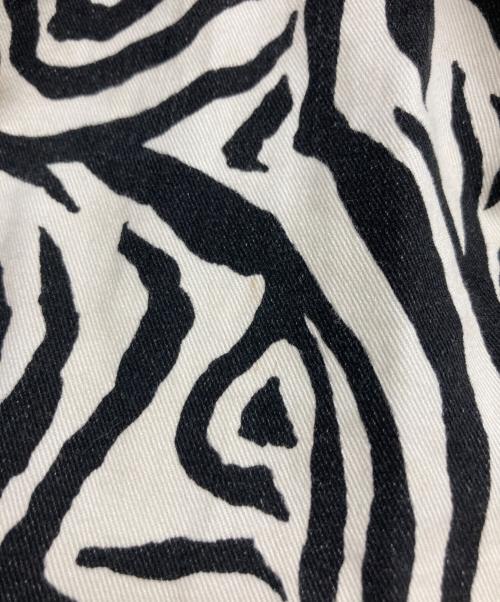 stussy（ステューシー）stussy (ステューシー) 00ｓゼブラショーツ ホワイト×ブラック サイズ:Mの古着・服飾アイテム