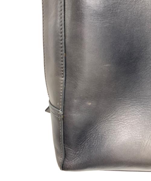 MOTHERHOUSE（マザーハウス）MOTHERHOUSE (マザーハウス) アンティークスクエアリュック グレーの古着・服飾アイテム