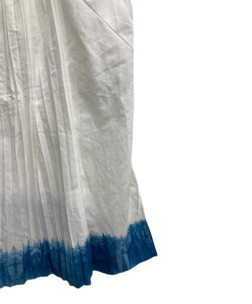 45R（フォーティファイブ・アール）45R (フォーティファイブ・アール) グラデーションプリーツブラウス ホワイト×ブルー サイズ:2の古着・服飾アイテム