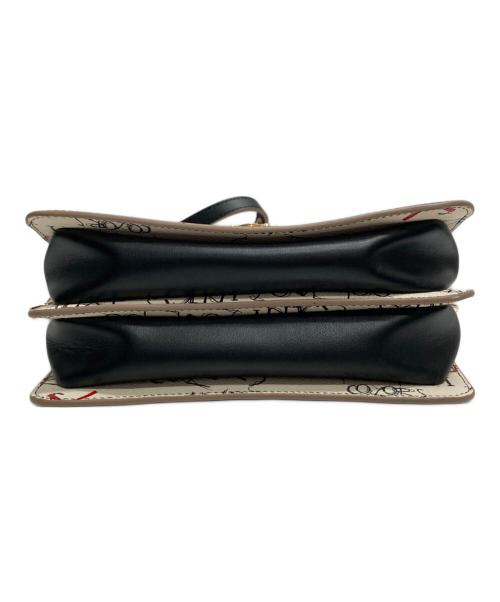 intoxic（イントキシック）intoxic (イントキシック) グラフィティ シテ ラージ ショルダーバッグ アイボリーの古着・服飾アイテム