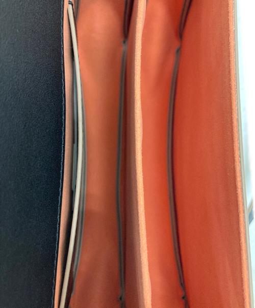 intoxic（イントキシック）intoxic (イントキシック) グラフィティ シテ ラージ ショルダーバッグ アイボリーの古着・服飾アイテム