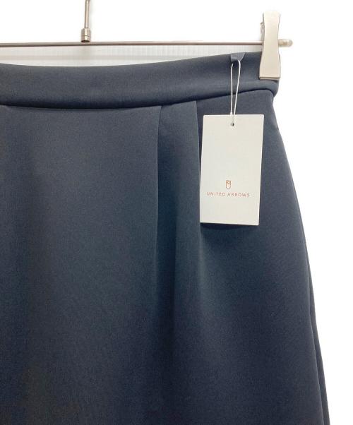 UNITED ARROWS TOKYO（ユナイテッドアローズトウキョウ）UNITED ARROWS TOKYO (ユナイテッドアローズトウキョウ) バックジップスカート ブラック サイズ:38の古着・服飾アイテム