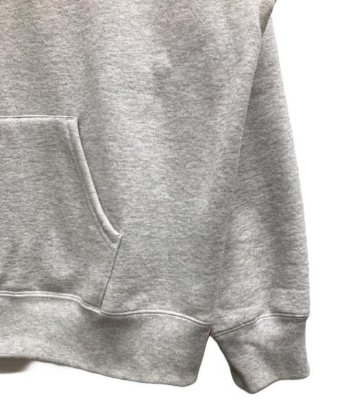SUPREME（シュプリーム）SUPREME (シュプリーム) 25SS Blackletter Hooded Sweatshirt グレー サイズ:mediumの古着・服飾アイテム