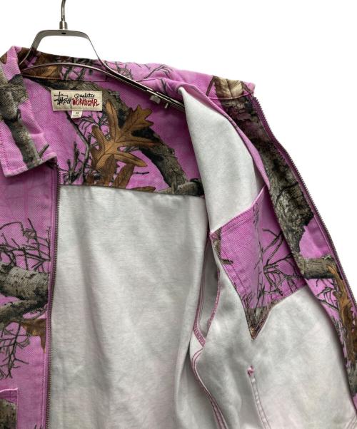 stussy（ステューシー）stussy (ステューシー) REALTREE EDGE ZIP WORK JACKET ピンク サイズ:Ｍの古着・服飾アイテム
